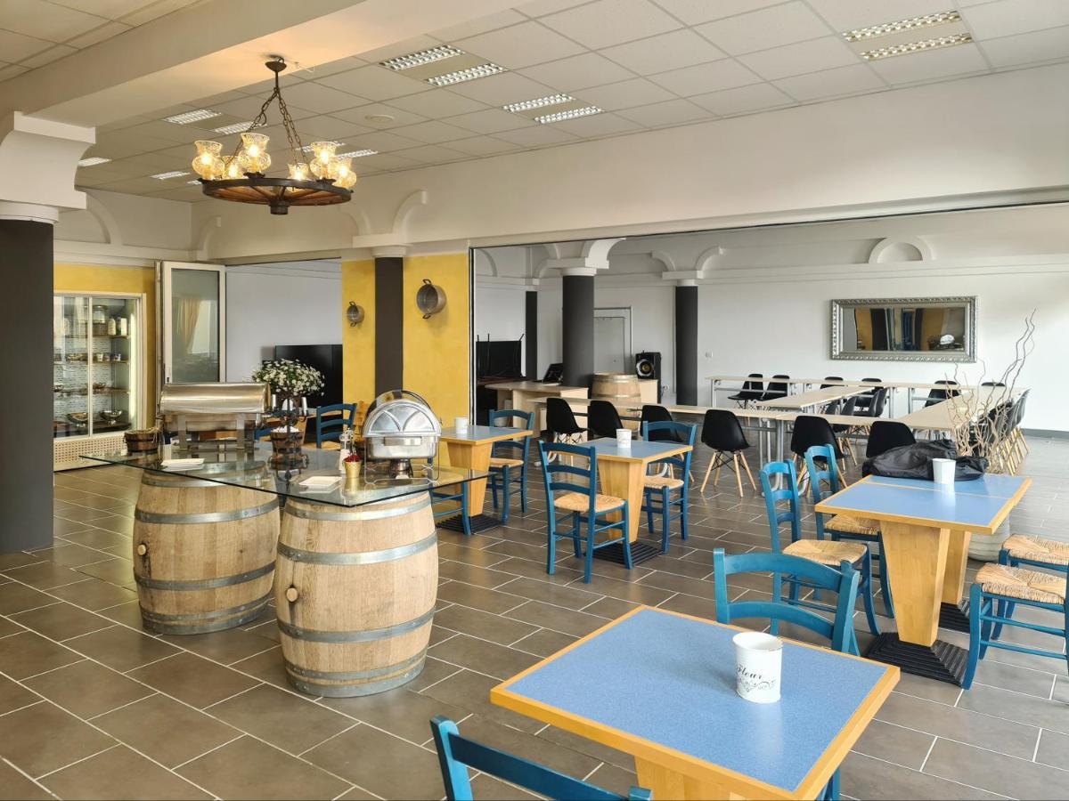 Hotel Stara Sola - Oleander Resort Korte Ngoại thất bức ảnh