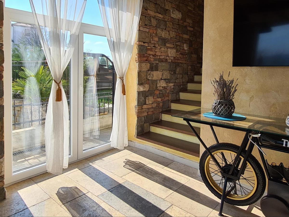Hotel Stara Sola - Oleander Resort Korte Ngoại thất bức ảnh