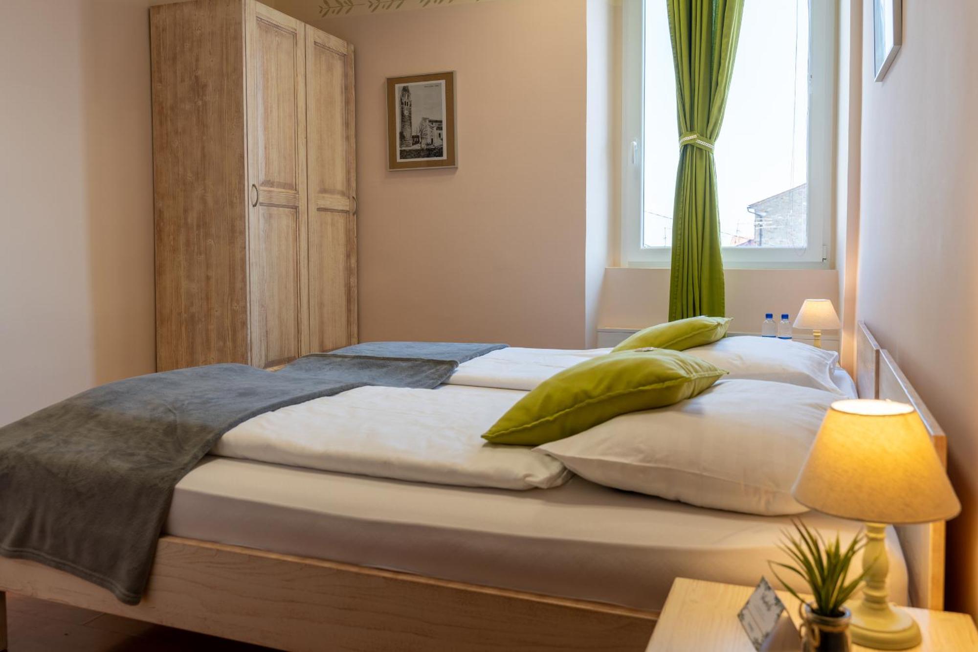 Hotel Stara Sola - Oleander Resort Korte Ngoại thất bức ảnh